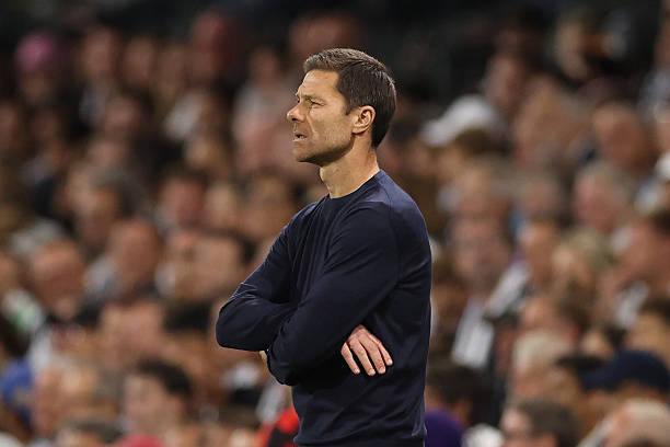 Louis Saha chỉ ra chìa khóa trung tuyến để HLV Xabi Alonso đưa Chelsea lên ngôi vô địch
