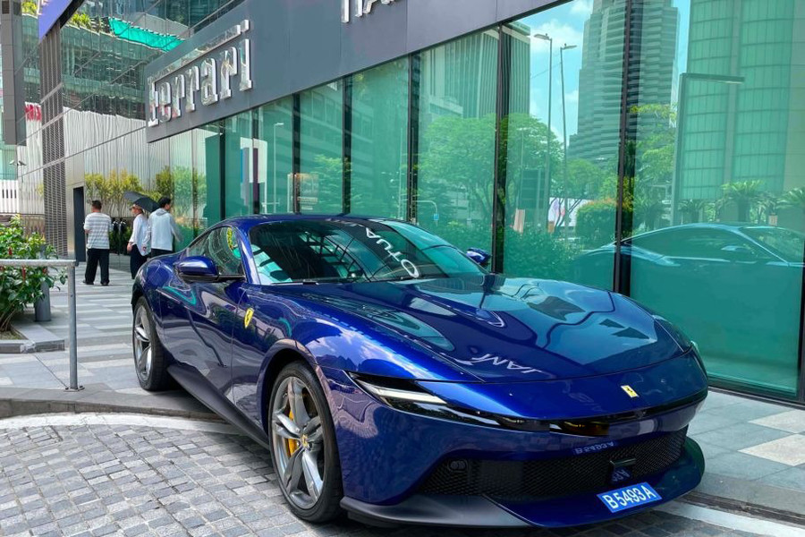 Tin xe 2/9: Ferrari Amalfi 640 mã lực, Denza N8 lộ màn hình 1,1 m